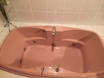 Jetted Tub