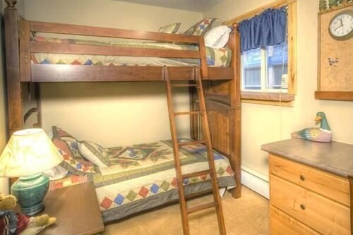 3 Bedroom plus Loft, 3 Bathroom Condominium