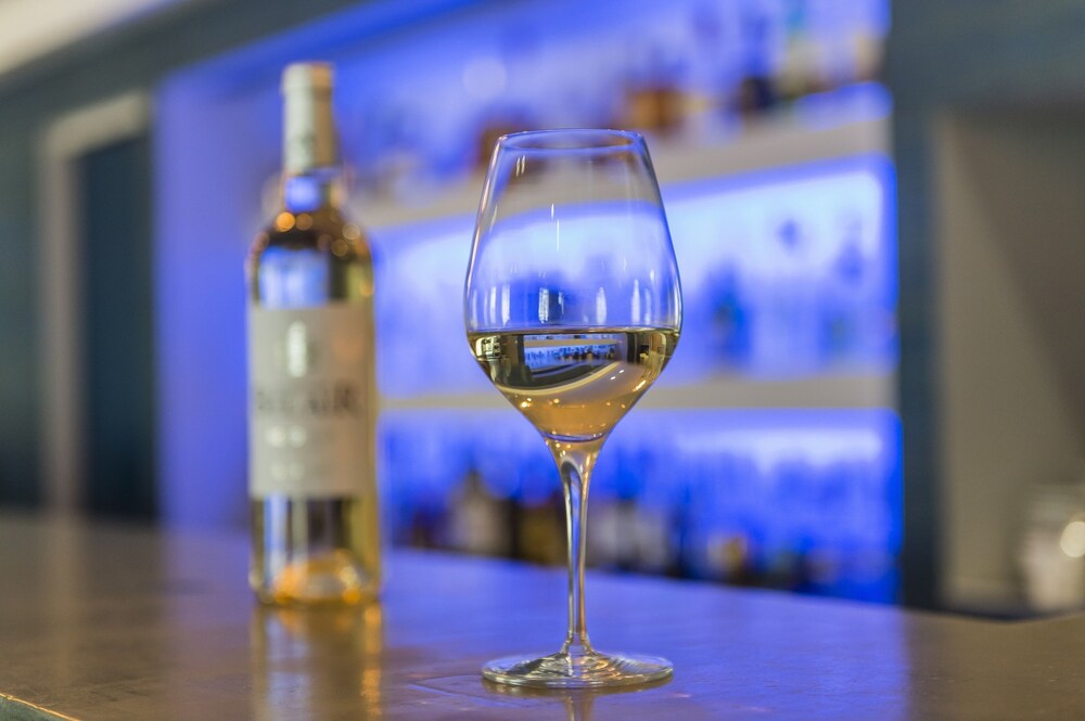Hotel Bar