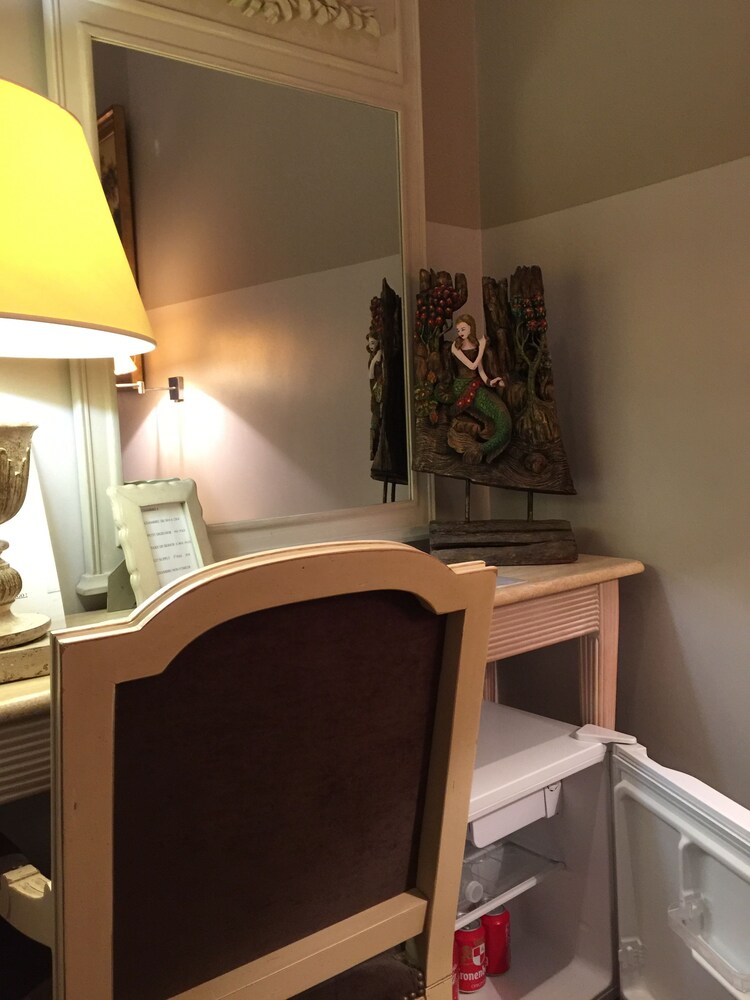 Minibar