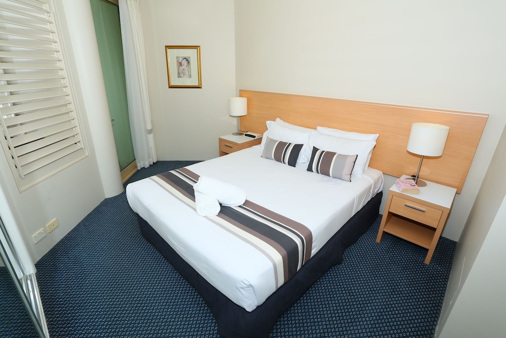 2 Bedroom Low Floor Apartment - Guestroom