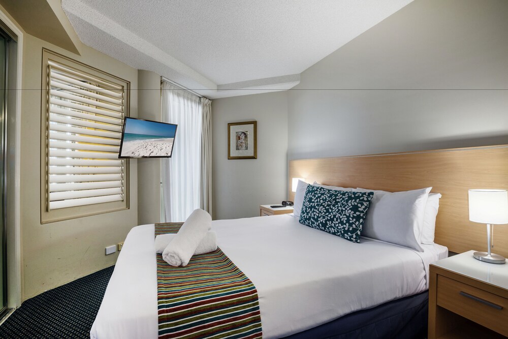 2 Bedroom Apartment - Guestroom