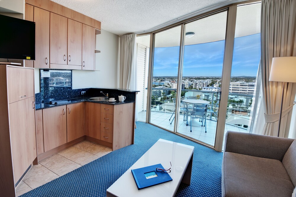 Studio Resort Suite - In-Room Kitchenette