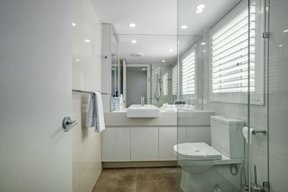 3 Bedroom Terrace Superior - Bathroom