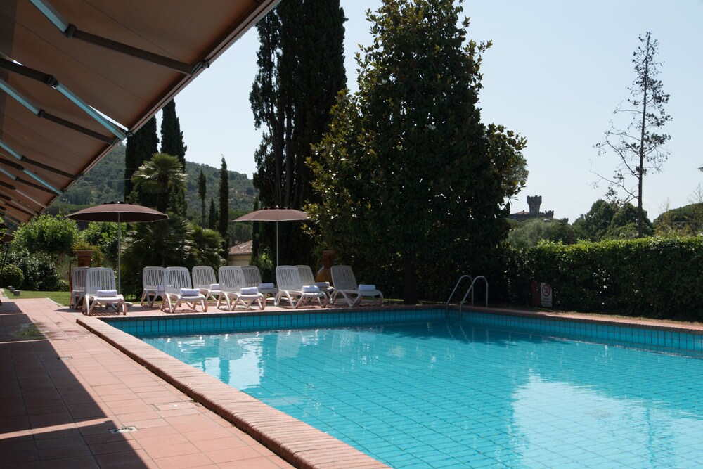 Piscina all'aperto