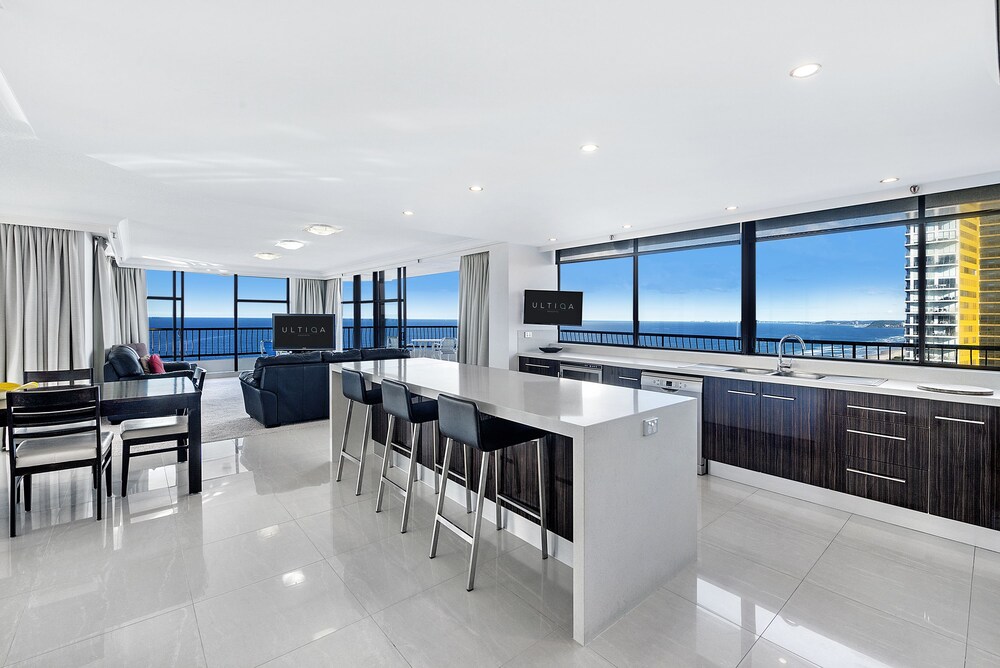 Superior Penthouse, 3 Bedrooms, Ocean View - In-Room Kitchen