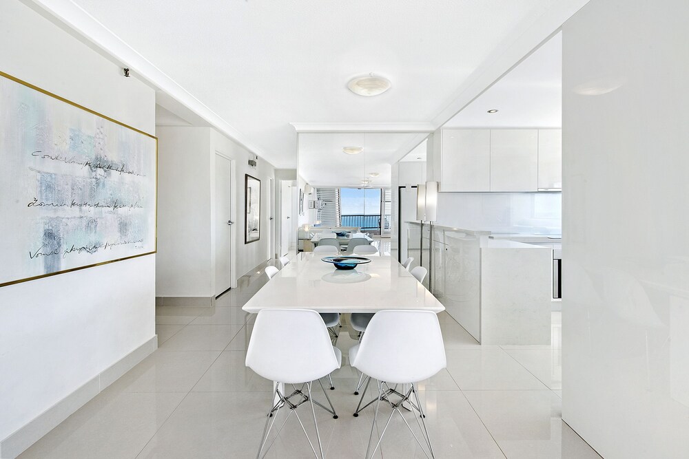 Superior Apartment, 2 Bedrooms - In-Room Dining
