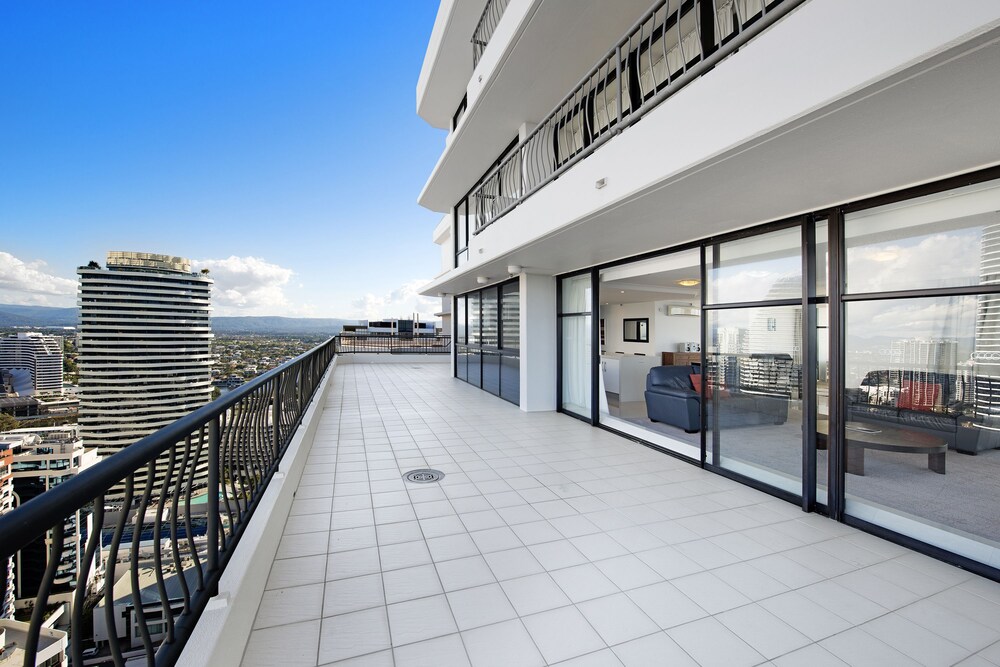 Superior Penthouse, 3 Bedrooms, Ocean View - Balcony