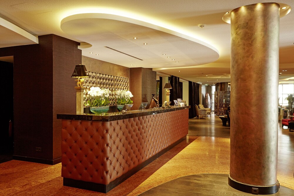 Check-in-/Check-out-Schalter