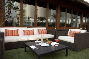 Hotel Bar