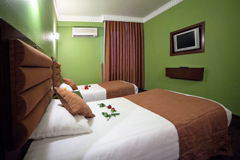 Guestroom