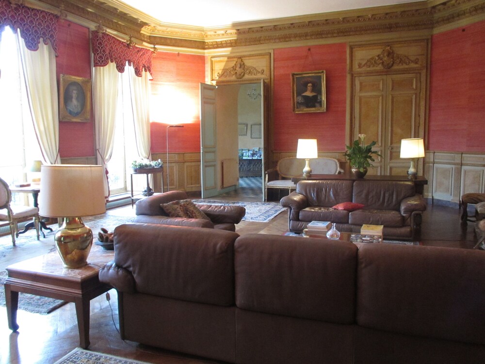Executive Lounge