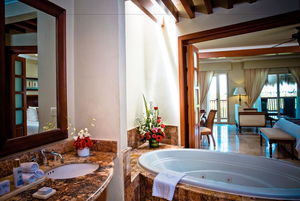 Jetted Tub