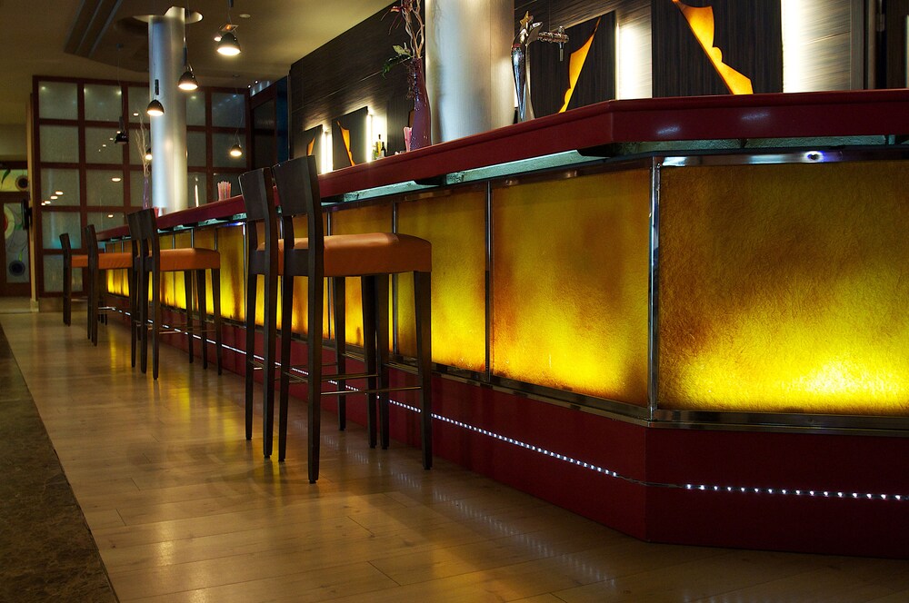 Hotel Bar