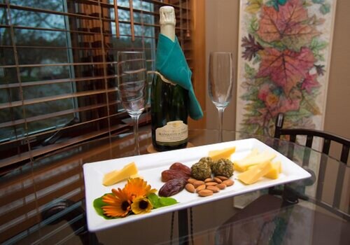 Room Service - Dining