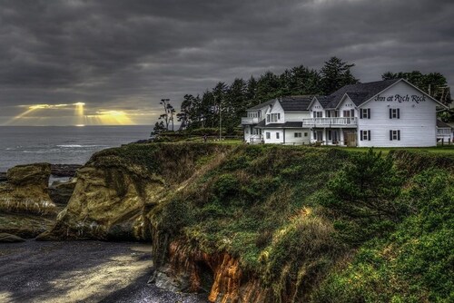 Inn at Arch Rock