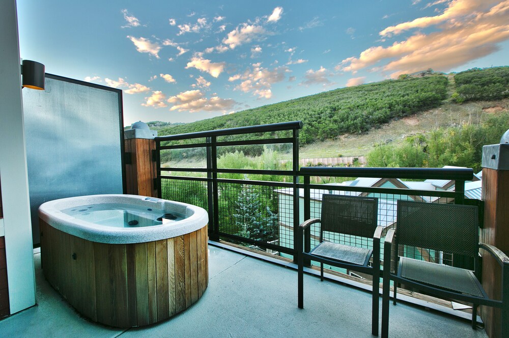Jetted Tub