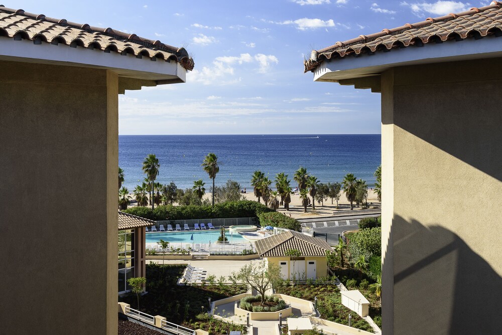 Beach/Ocean View