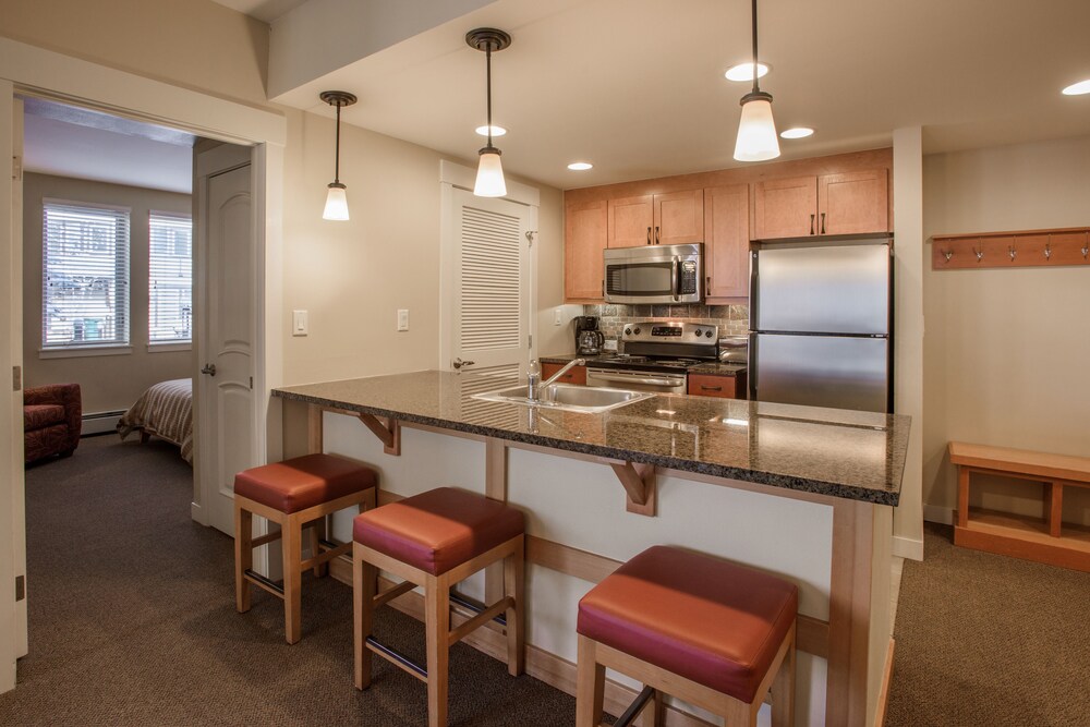 2 Bedroom Gold - In-Room Kitchen