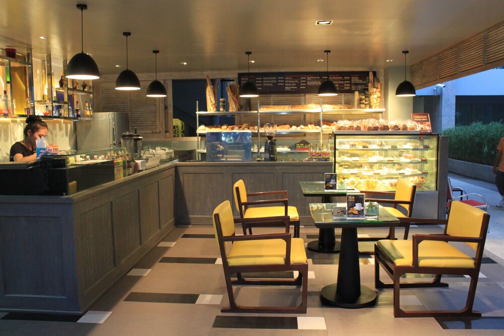 Coffee Shop