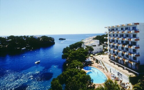 Cala Ferrera Hotel