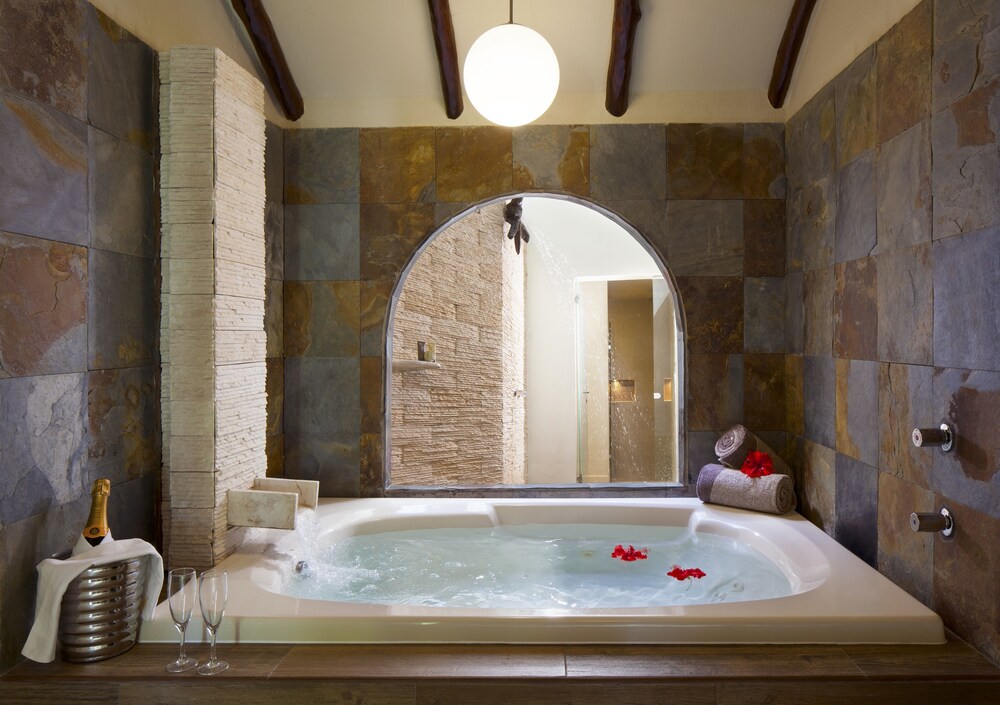 Jetted Tub