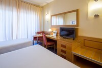 Classic Triple Room, 1 King Bed