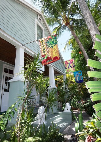 The Grand Guesthouse