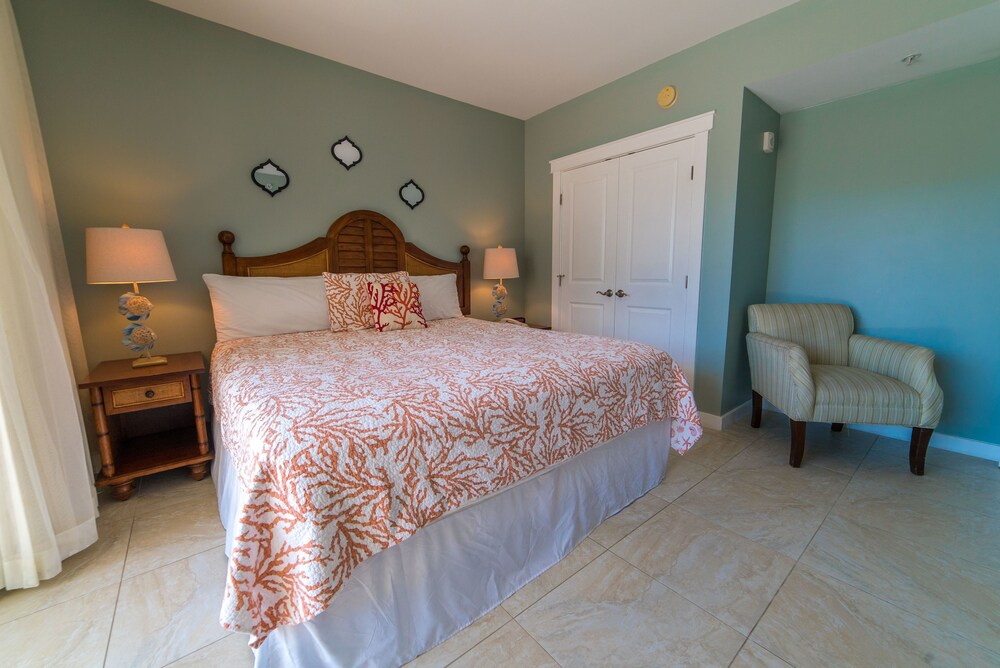 3 Bedroom Condo, Full Kitchen, Gulf View - Guestroom
