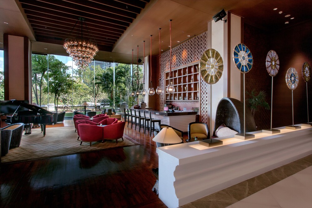 Hotel Lounge