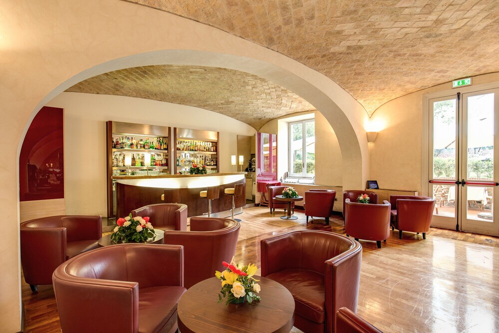 Hotel Bar
