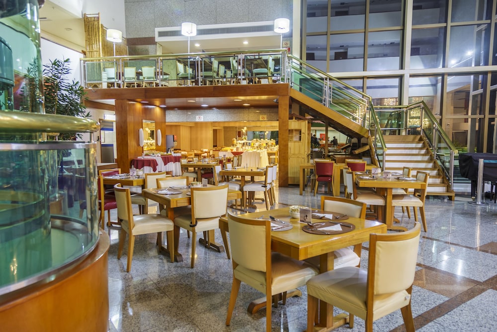 Food Court