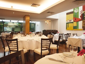Food Court