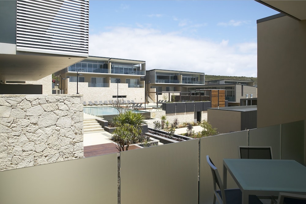 Luxury Apartment, 1 Bedroom - Balcony