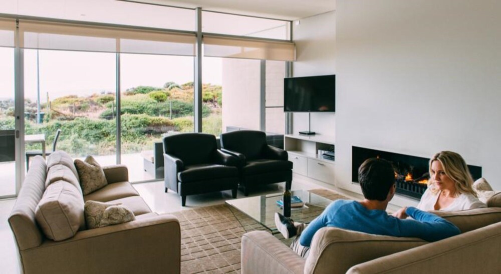 4 Bedroom Beach House - Living Area