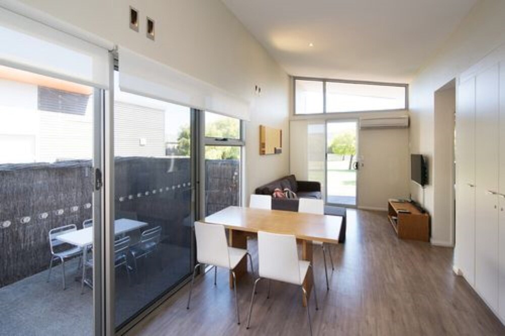 2 Bedroom Beach Shack - Living Area