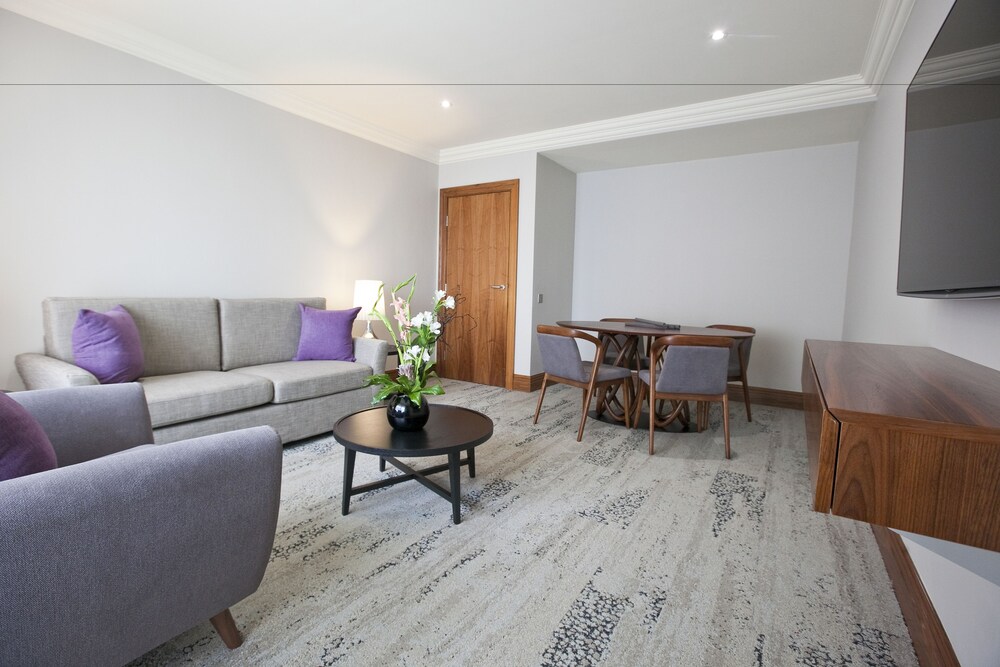 Luxury Apartment, 1 Bedroom - Living Room