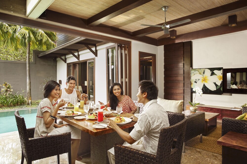 Family Dining