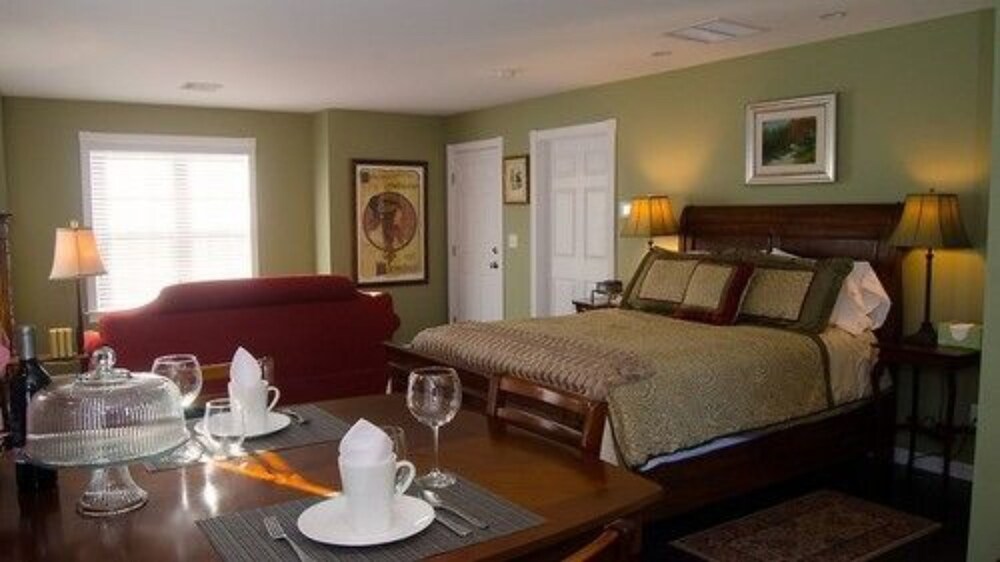 Guestroom