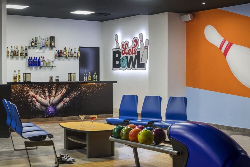 Bowling