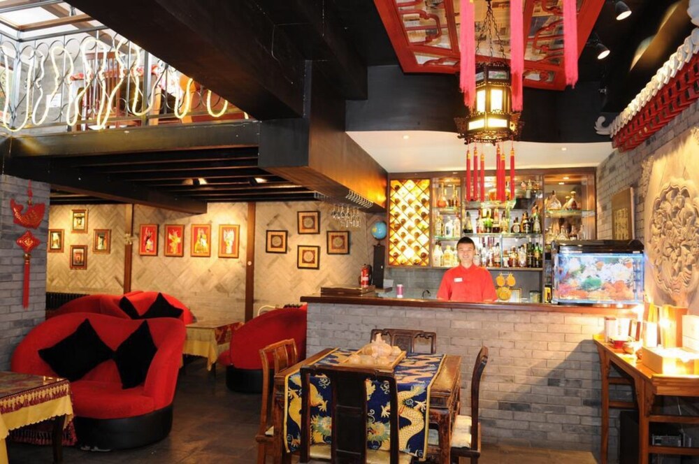 Hotel Bar