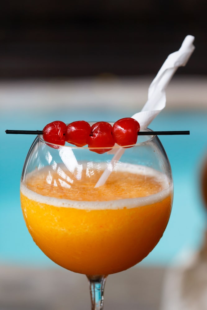 Poolside Bar