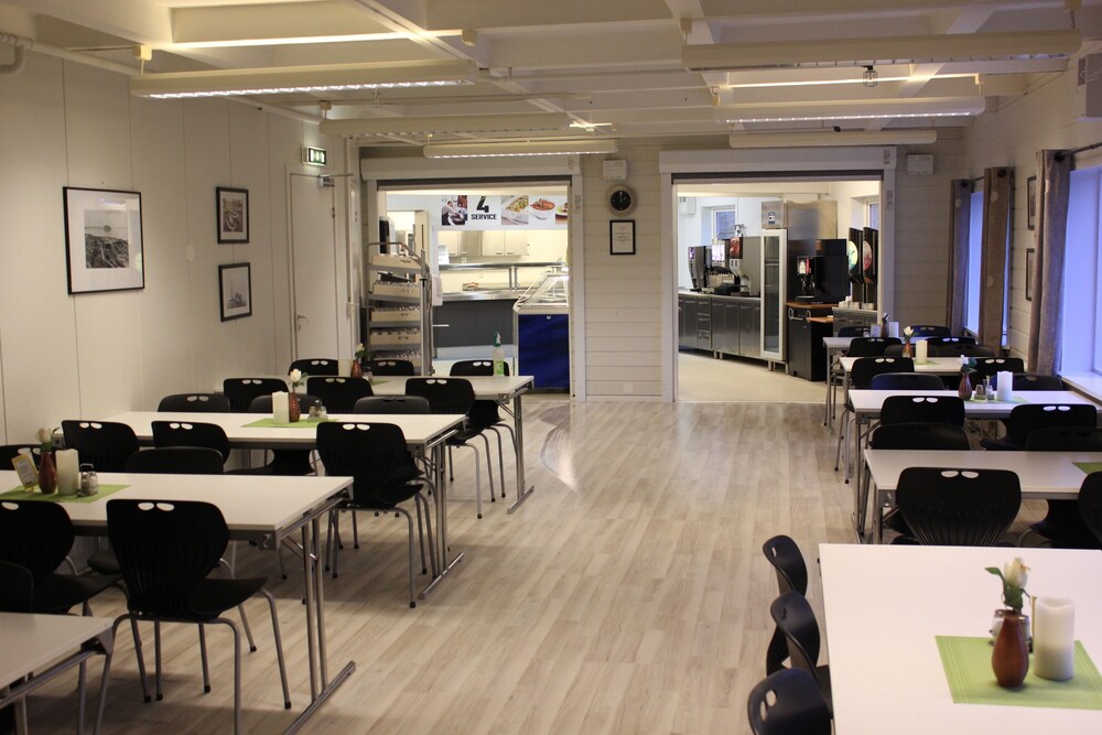 Food Court