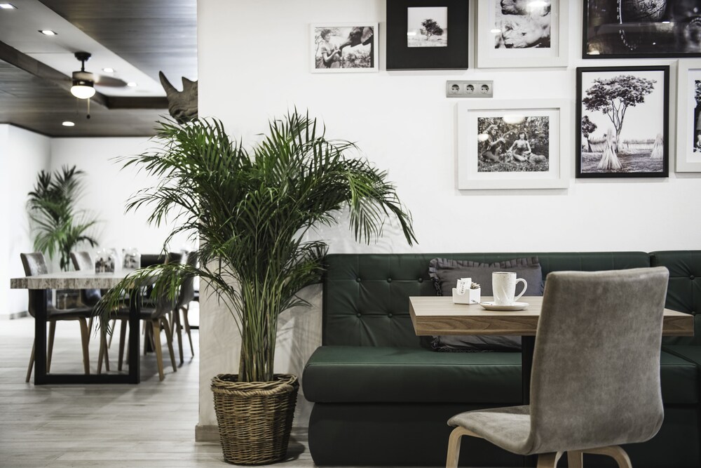 Hotel Bar