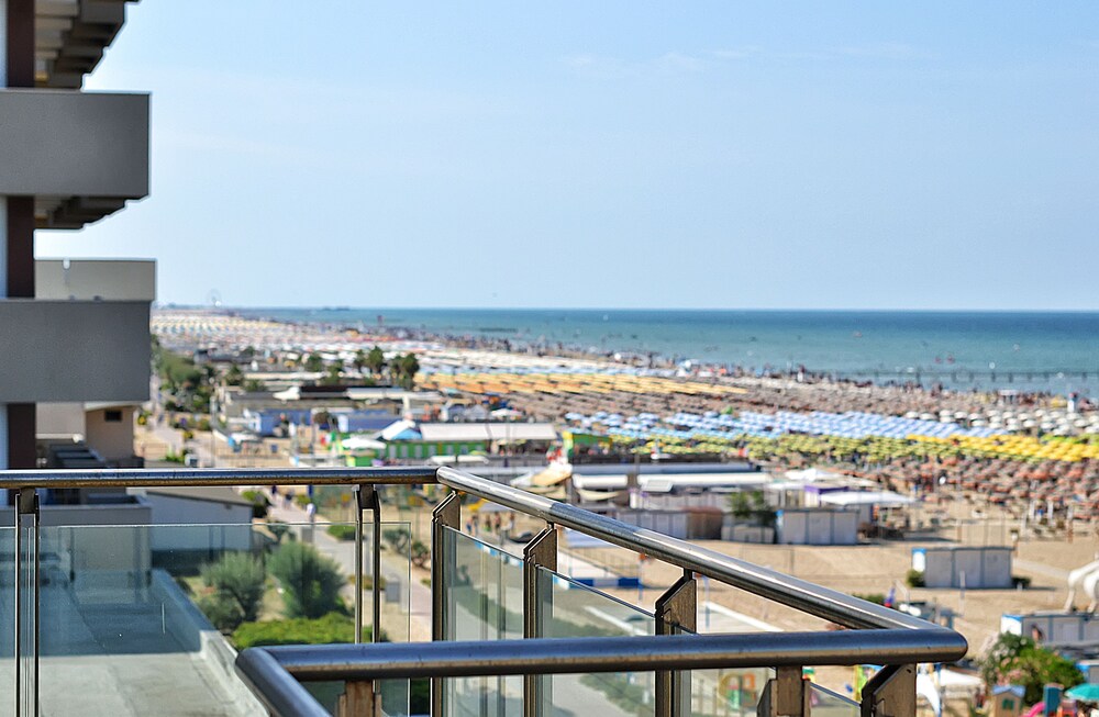 Beach/Ocean View
