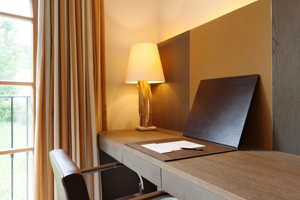 In-Room Business Center