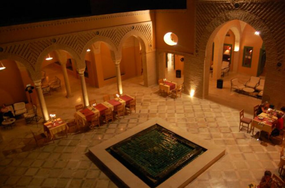 Hotel Lounge