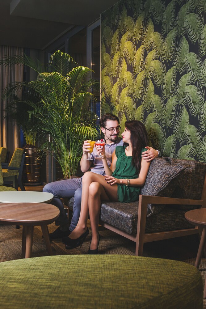 Hotel Bar
