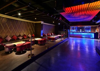 Hotel Lounge
