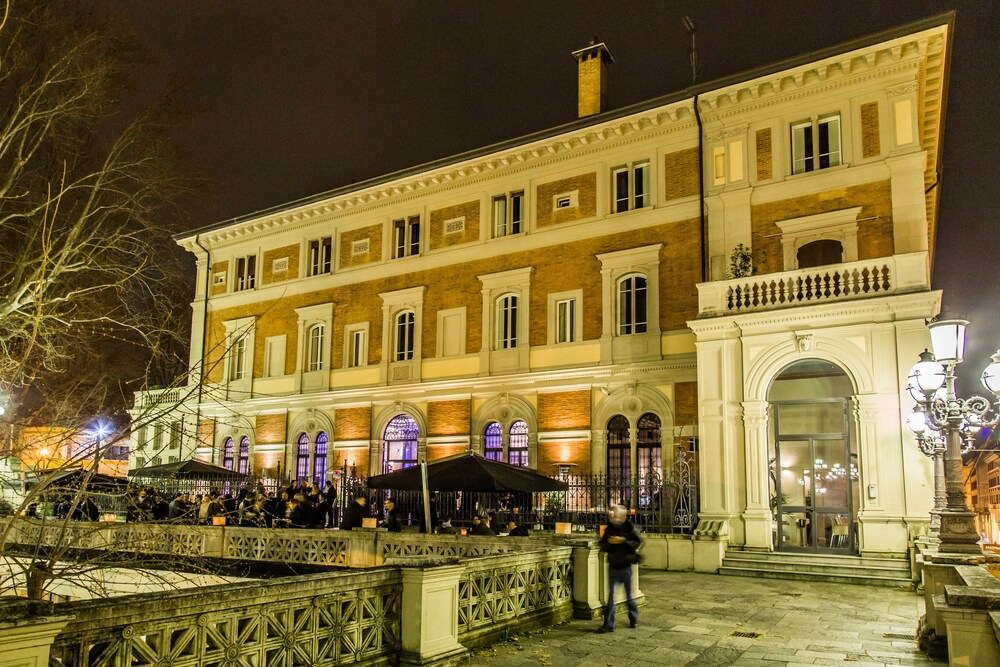Hotel Front - Evening/Night